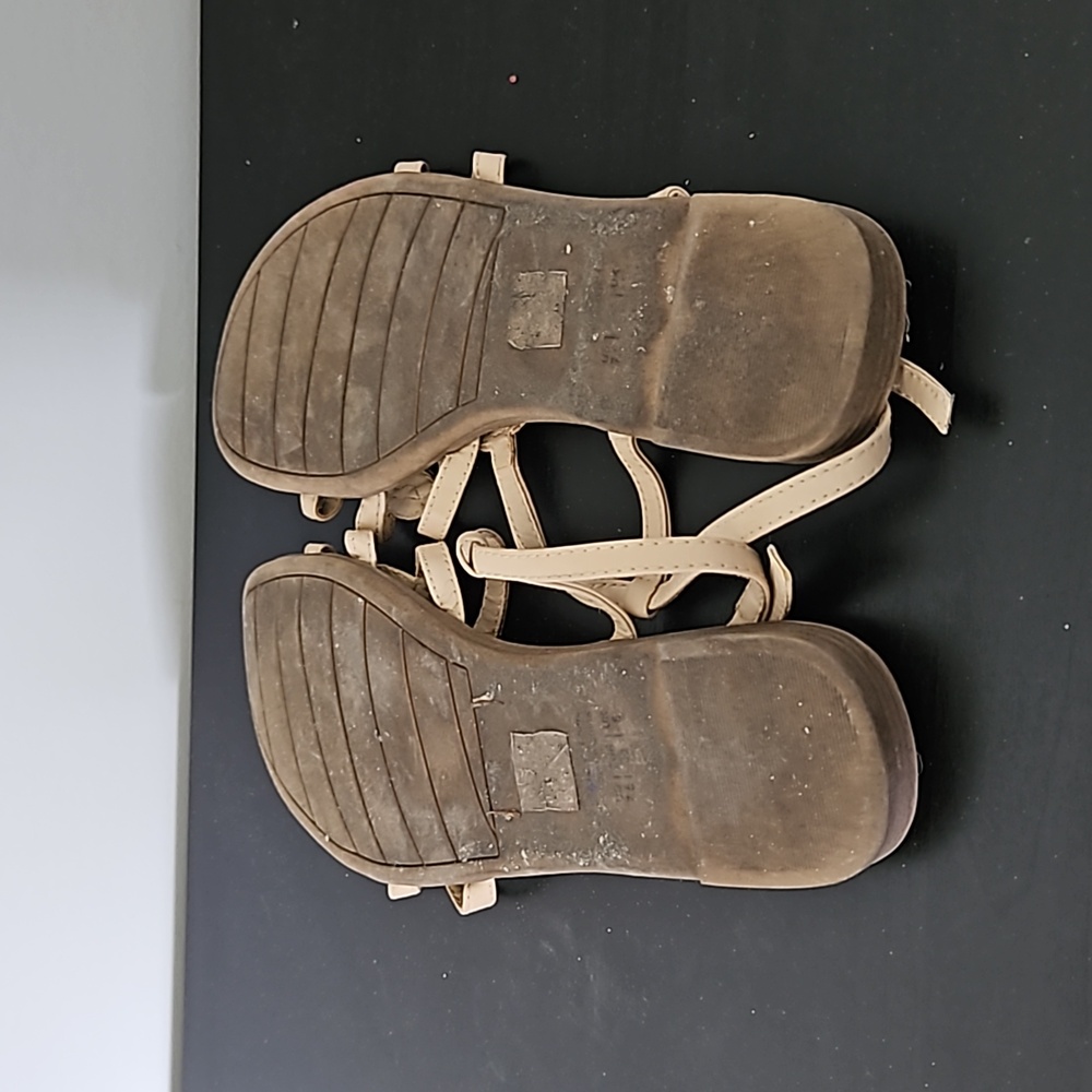 Sandals - Picture 4 of 4